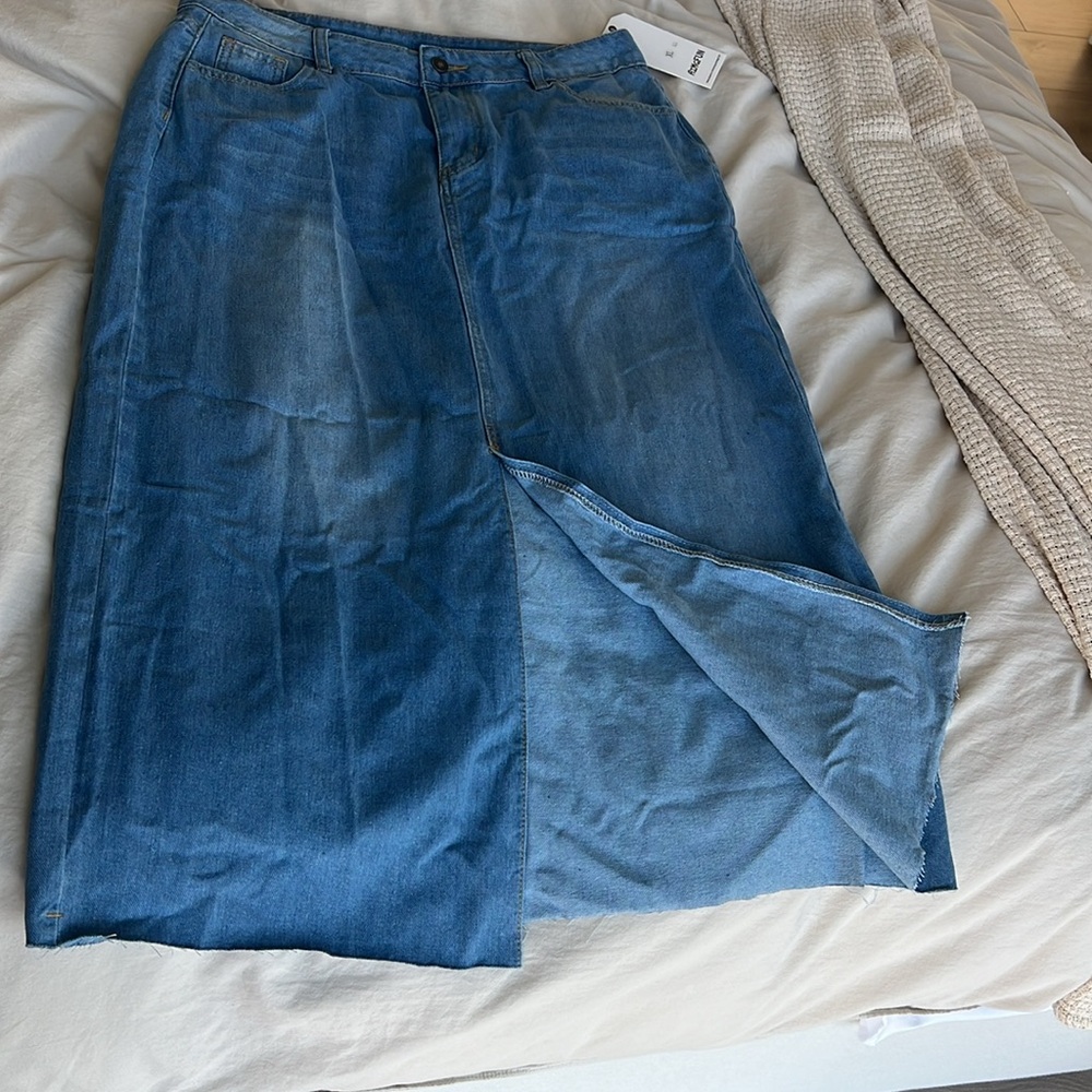 Jean Midi Skirt BNWT